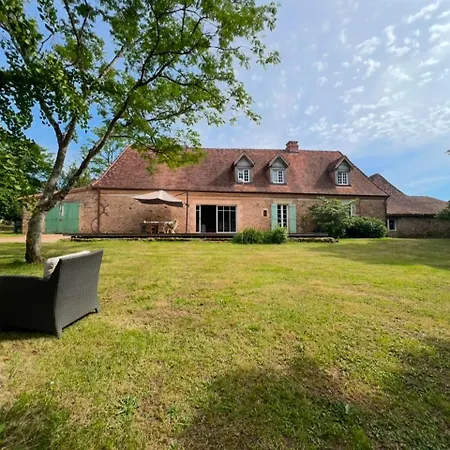 Beau Dans Maison Typique Du Perigord